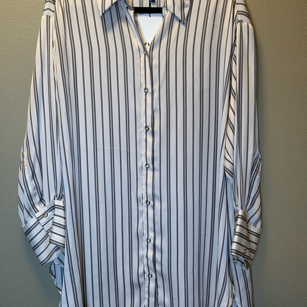 NWT Zara Women's Oversize Black and White Stripe Satin Long-Sleeve Blouse/Dress